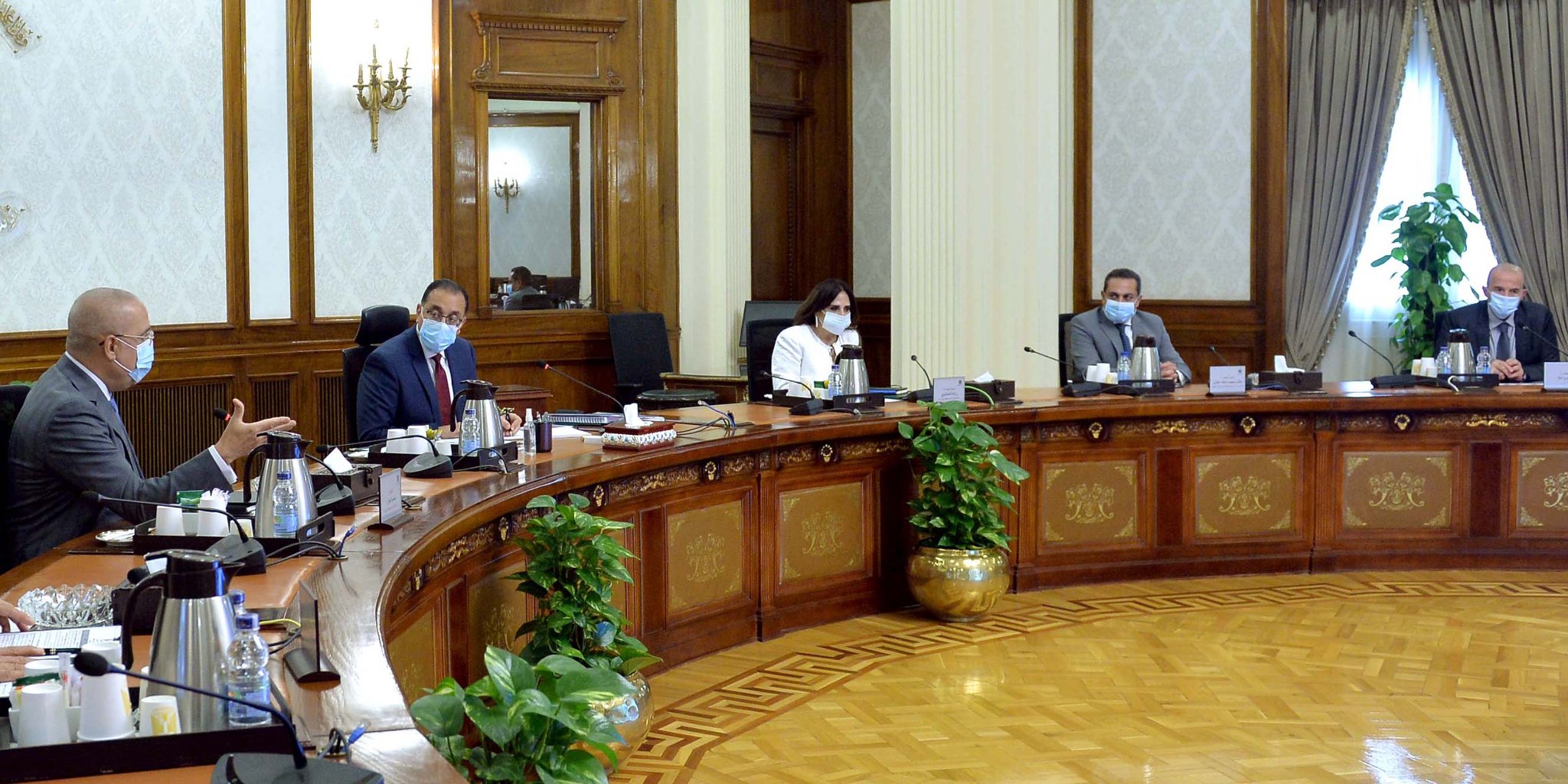 رئيس الوزراء يستعرض المخطط العام لمشروع “العلمين ريفييرا”